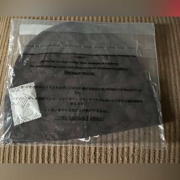 Coach Cosmic Coach Signature Robot Print Knit Beanie nwt in packaging - Picture 3 of 3